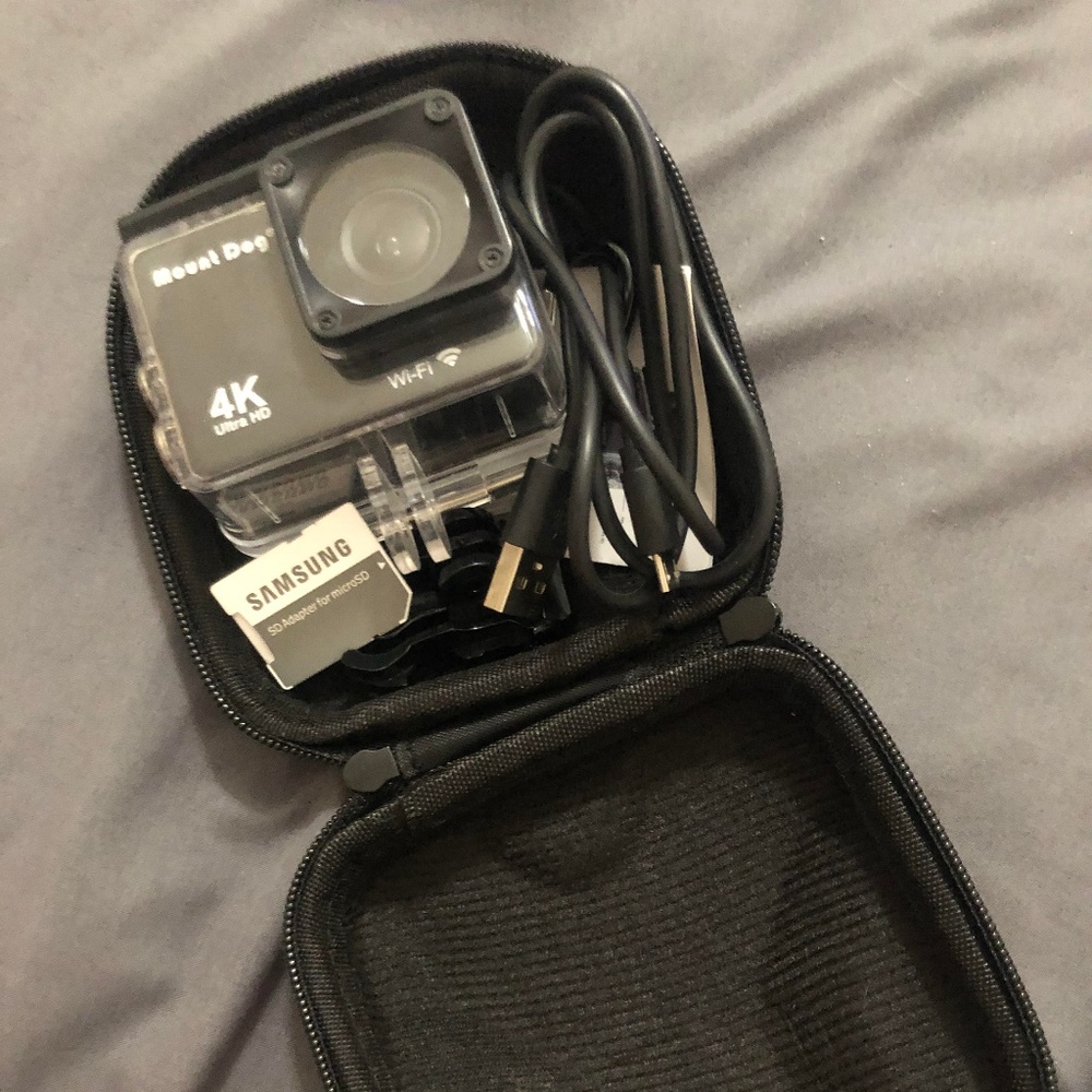 MOUNTDOG Waterproof Camera + 32GB MicroSD Card